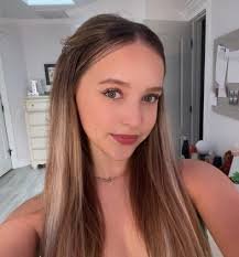 Lilly Pinkk Age, Height, Net Worth, Career, Wikipedia, children 2024